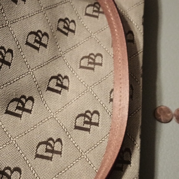 Dooney And Bourke tote EUC - Picture 10 of 14